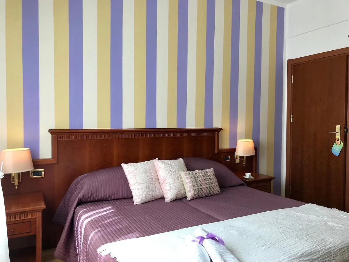 Palazzo Azzarita By Holiplanet Hotel Bologna