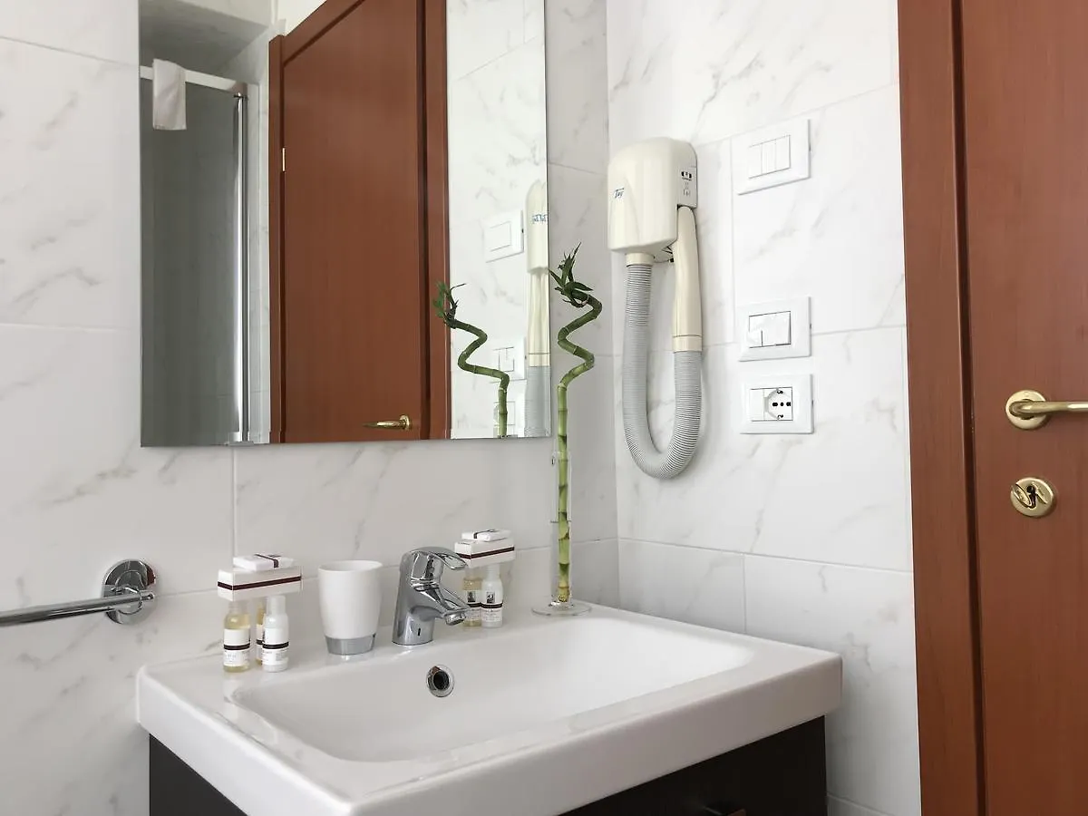 Palazzo Azzarita By Holiplanet Hotel Bologna 0*,  Italy